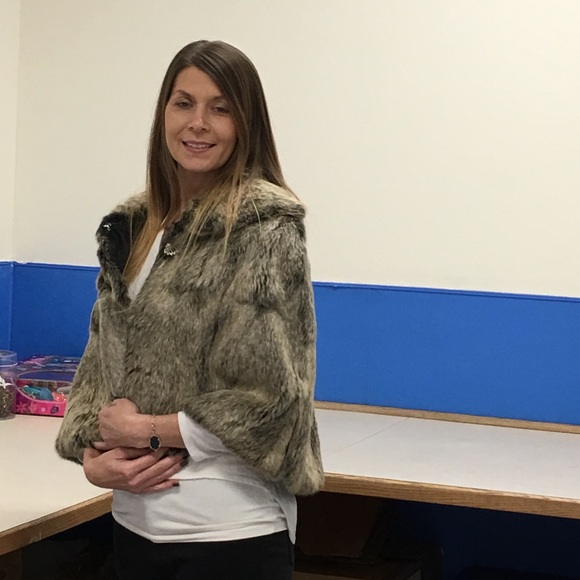 Black & White Rabbit Cape - Picture 2 of 6